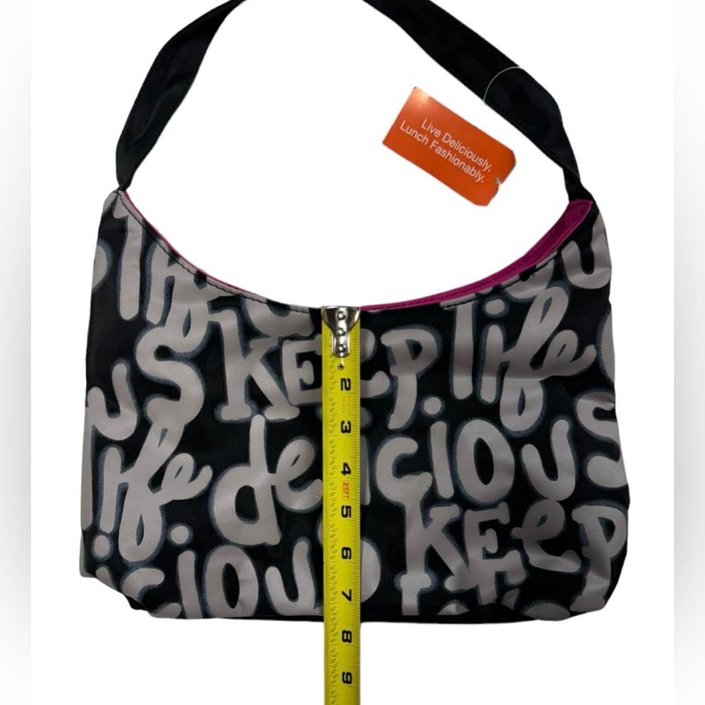 Lean cuisine zip up lunch bag NWT never before used in perfect condition! - Picture 2 of 8